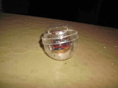 VINTAGE MS. MARVEL MINI CUP & STICKER GUMBALL MACHINE PRIZE AVENGERS NM 1978