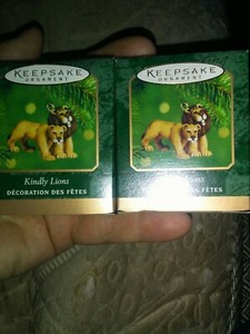 LOT OF (2)2000 Hallmark Keepsake Ornament QXM5314  Kindly Lions  Miniature