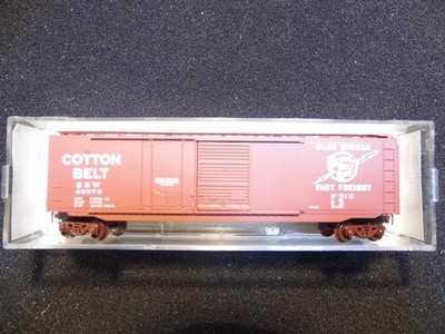 N - Micro-Trains 33060 - 50' Plug/Slide Door Boxcar, Cotton Belt 48079      LN