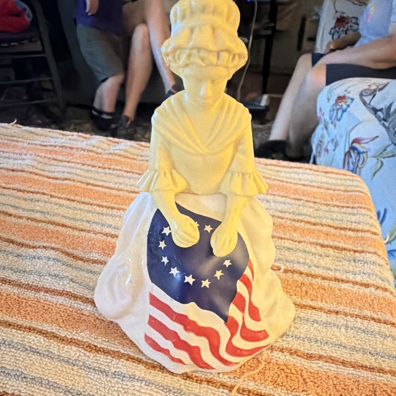 Avon Betsy Ross Figurine 4 fl oz Decorative Frosted Glass Bottle Screw Cap