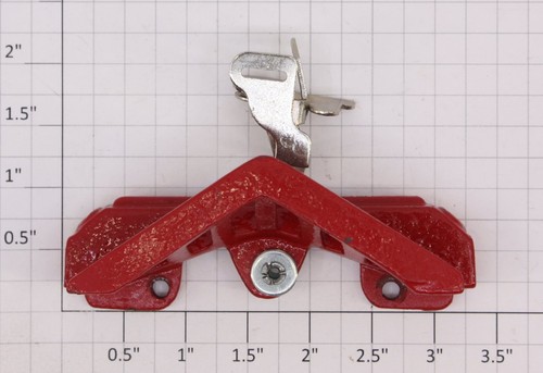 Lionel 390-68 Red Cowcatcher Casting with Latch Coupler - Picture 4 of 4