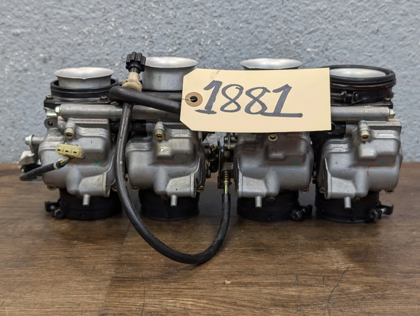 Honda CBR1100XX Blackbird 1997-1998 OEM Fuel Intake Carburetor Assy