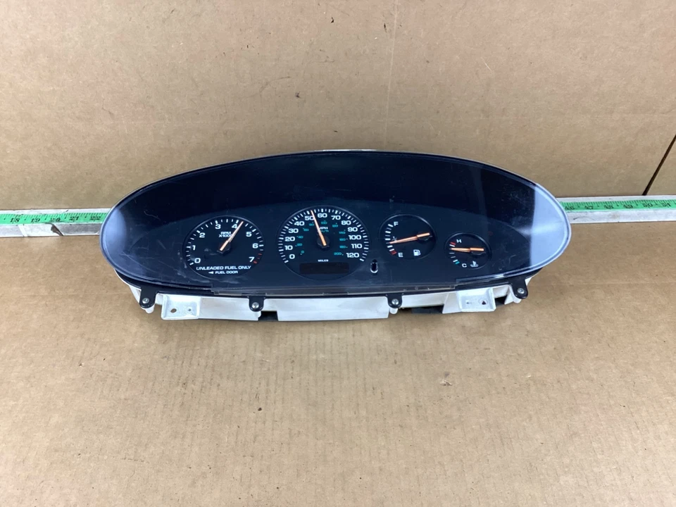 1994 - 1997 年道奇 Stratus Intrepid 速度计仪表组 — 第 3/4 张图片