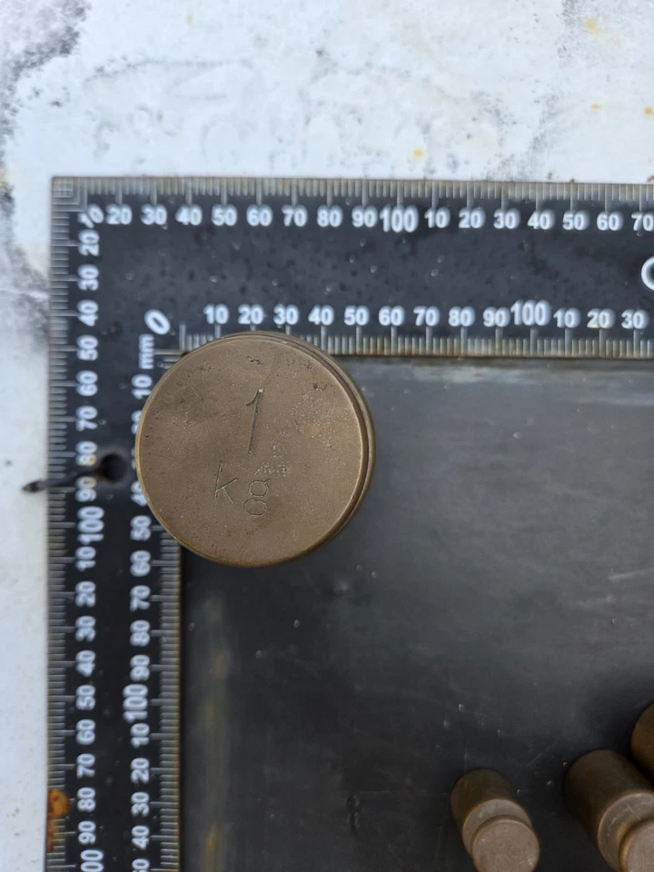 Rare Set Bronze Weights  1kg, 500g, 200g, 100g, & 50g Weighing Scales - Image 4 of 4