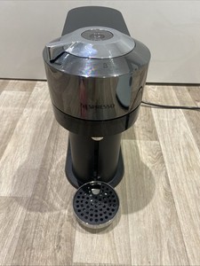 Nespresso Vertuo Next Deluxe Pure Chrom Kaffeemaschine
