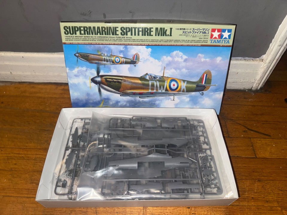TAMIYA Spitfire Mk.I Modellbausatz 1:48 - Britisches Jagdflugzeug WWII