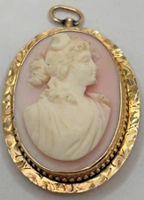 Pink and White Cameo Brooch/Pendant 10K Gold Frame