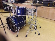 SONOR drum kit