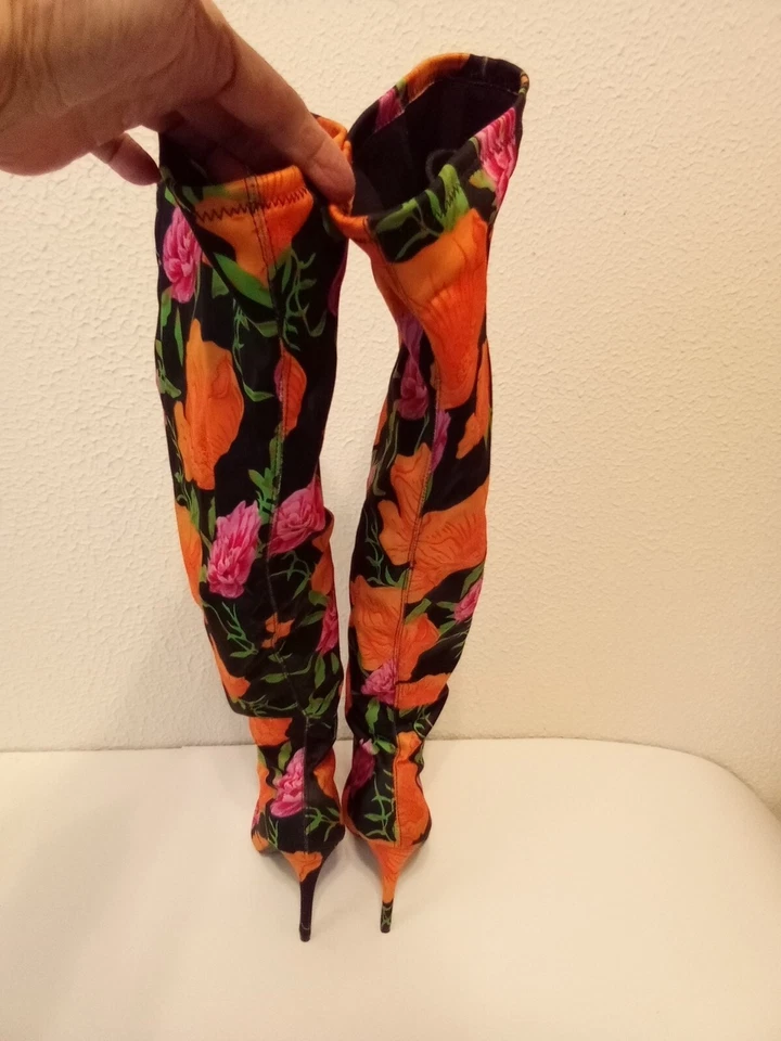 Anne Michelle Women's Satin Fabric Floral Print Over Knee 4 1/2" Heel Boots Sz 8 - Image 3 of 4