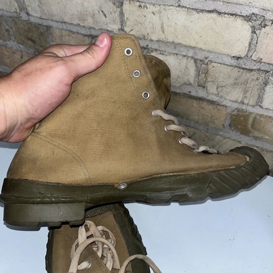 Zapatos de Pesca Estilo Converse De Colección EE. UU. 12 Hechos en EE. UU. 1940’s -Solo Decorativos- LEER Foto 3 de 4