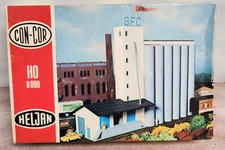 Con Cor HO Scale B806 GFC Heljan Corn Silo Building Kit