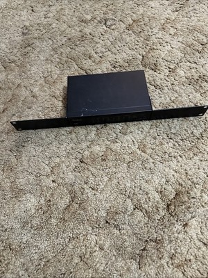 Araknis AN-300-RT-4L2W Dual Wan Gigiabit VPN Router