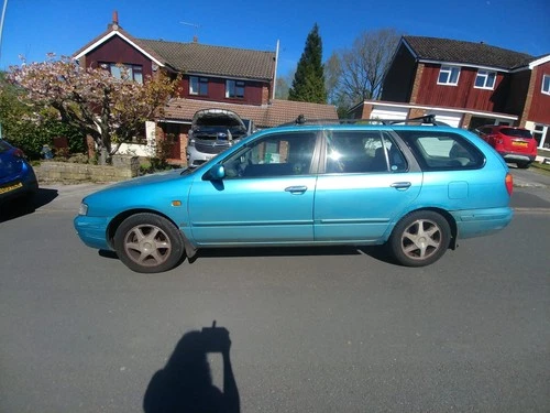 Nissan Primera Estate - Picture 1 of 8