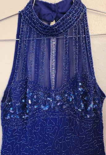Abito da sera lungo pavimento blu royal con paillettes senza etichette taglia S/M seta con perline - Foto 2 di 6
