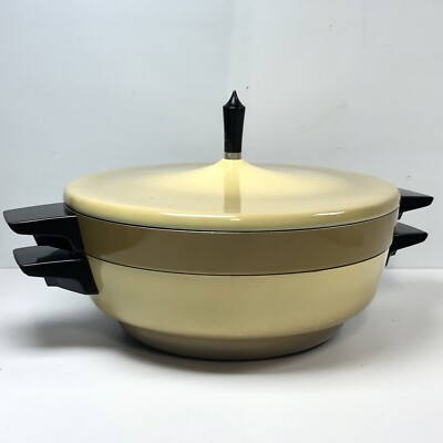 Vintage 70s Yellow Stacking Nonstick Cookware Pot Set Of 2 With Lid Model 684A