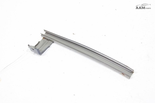 15-19 SUBARU LEGACY FRONT RIGHT PASSENGER DOOR WINDOW REARWARD GUIDE CHANNEL OEM - Picture 2 of 4