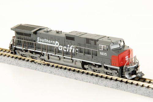 KATO N-Scale #176-3602 GE C44-9W SP Southern Pacific #8105 "Estado defectuoso C-2" | Zustand: Used
