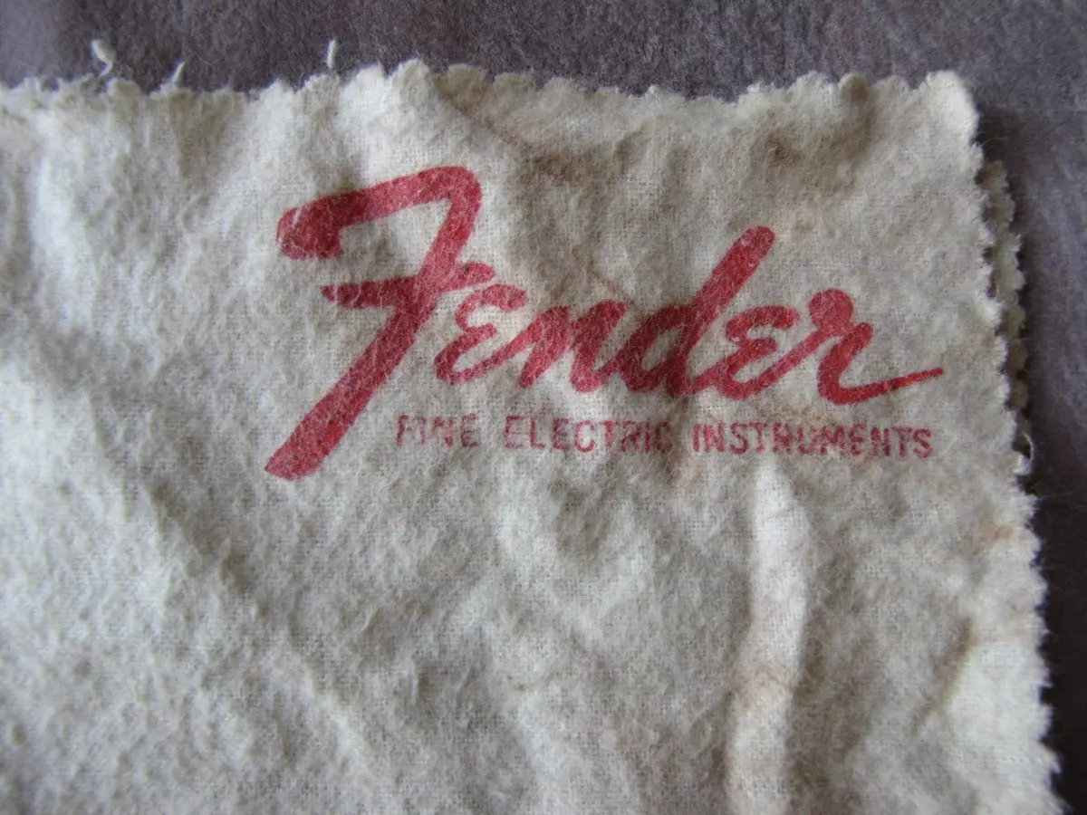 Fender outlet polishing cloth