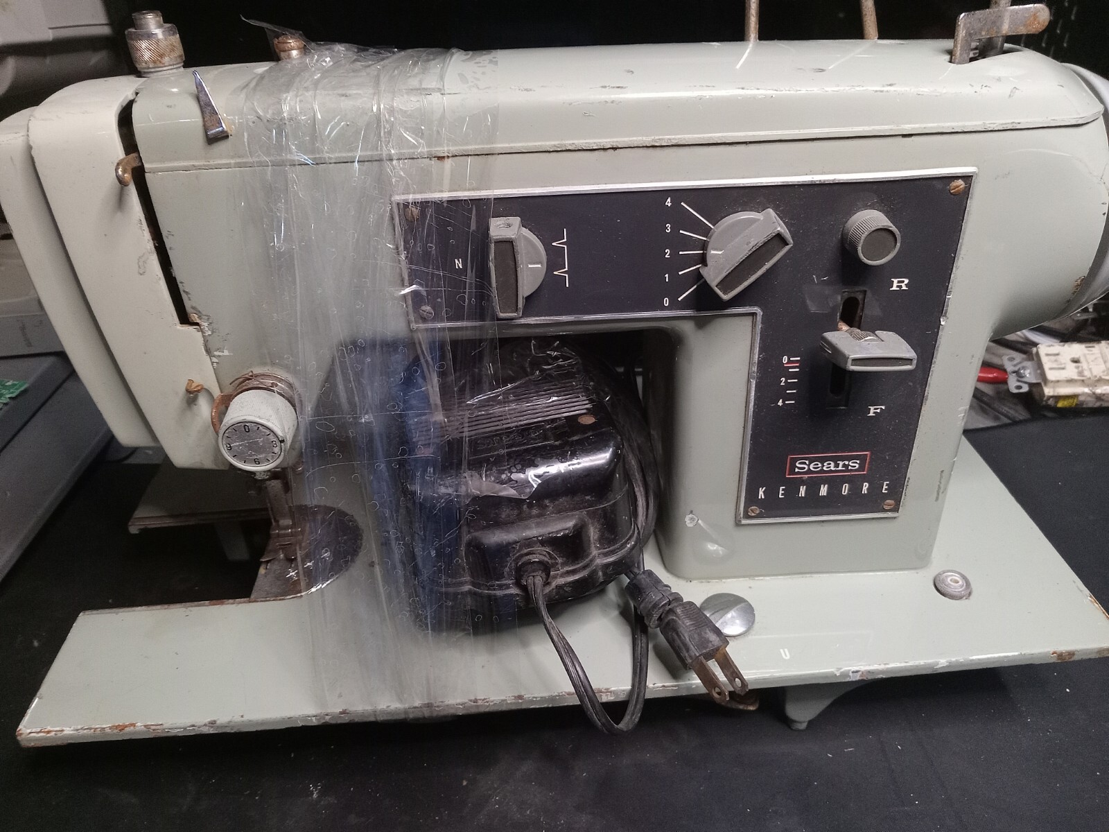 Ready for Restoration! Vintage Sears Kenmore Sewing Machine 2142 w