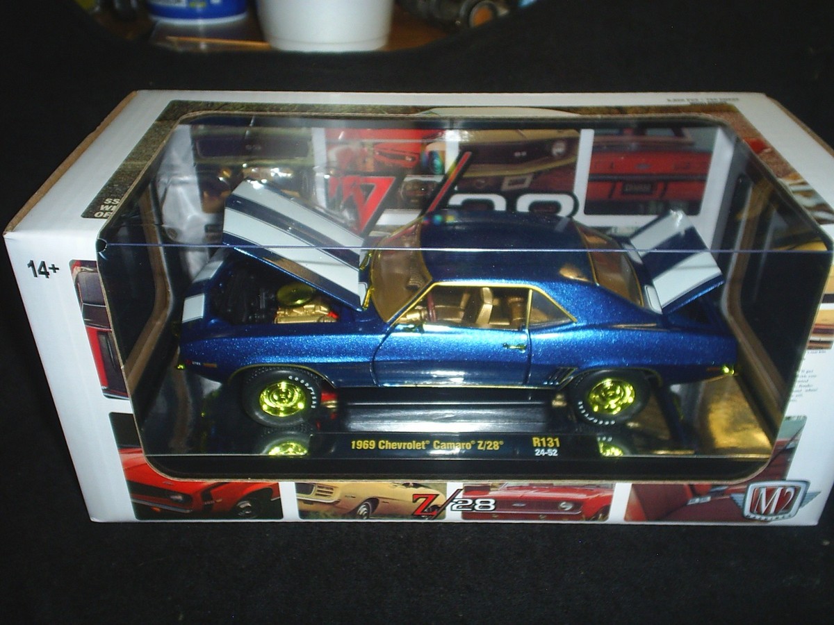 カレライカレラ M2 MACHINES CHASE BLUE WITH WHITE STRIPES 1969 CHEVY CAMARO Z/28
