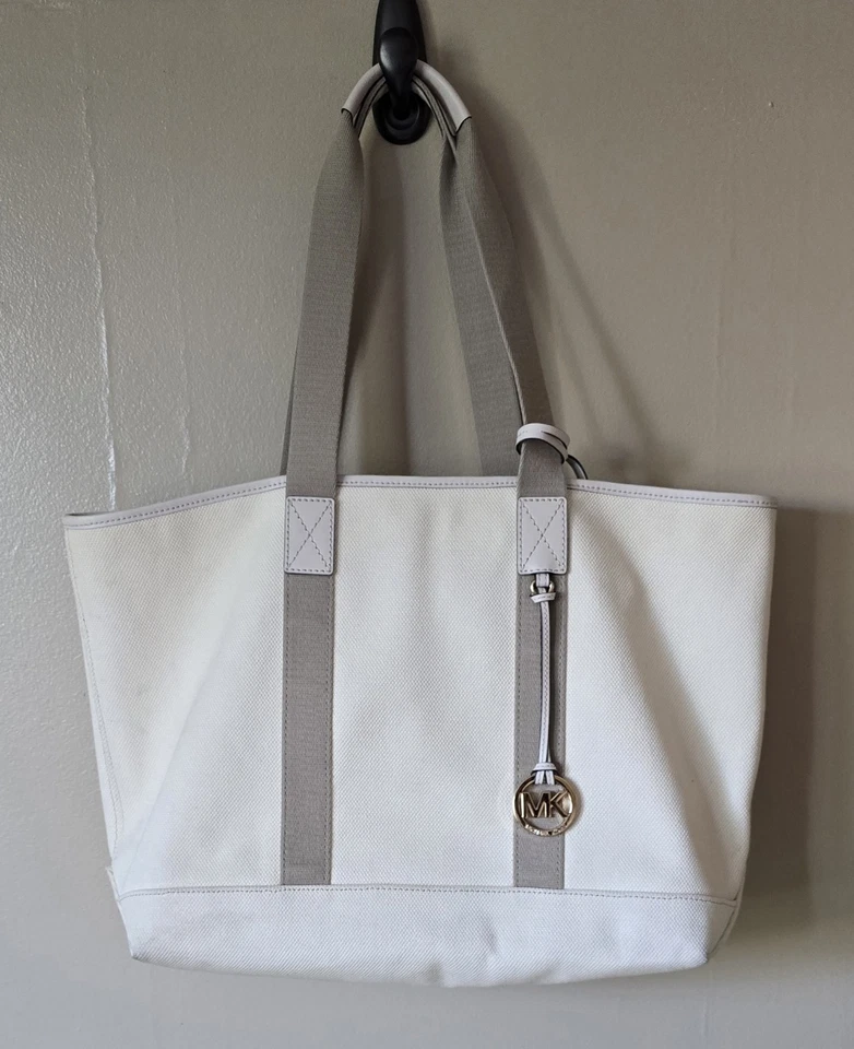 Bolso de Mano Michael Kors Bryce Grande de Lona y Bolso sin asas con Cremallera Crema Viaje Playa Foto 3 de 4