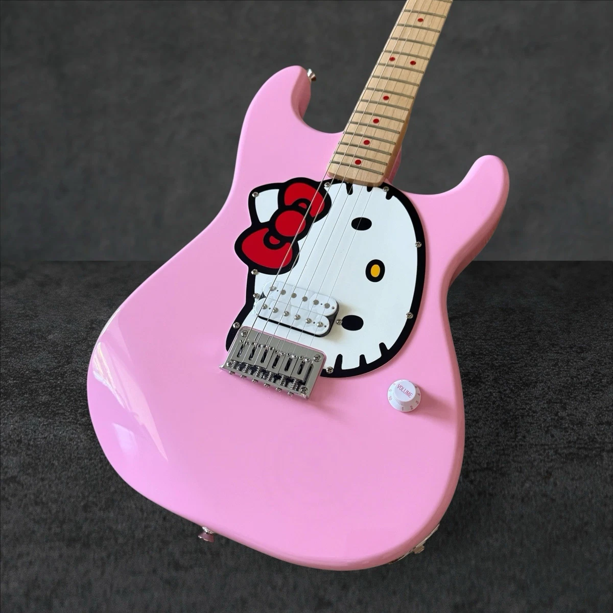 Preços baixos em Squier Hello Kitty | eBay
