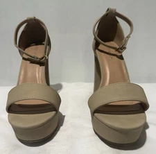 Top Moda Beige Heels Size 8
