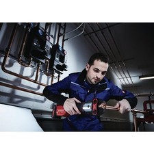 Pressatrice a batteria ROMAX 4000 Basic Set CAS batteria, caricabatterie, SV 15,22,28mm 4Ah