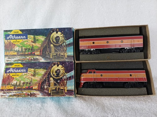 Athearn HO 3235 & 3036 Diesel F7A und F7B Einheiten Southern Pacific Tageslichtmodelle | Zustand: Used