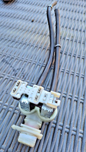 Bosch WAE24063GB/27 Waschmaschine Teile - Einlassventil und Schläuche