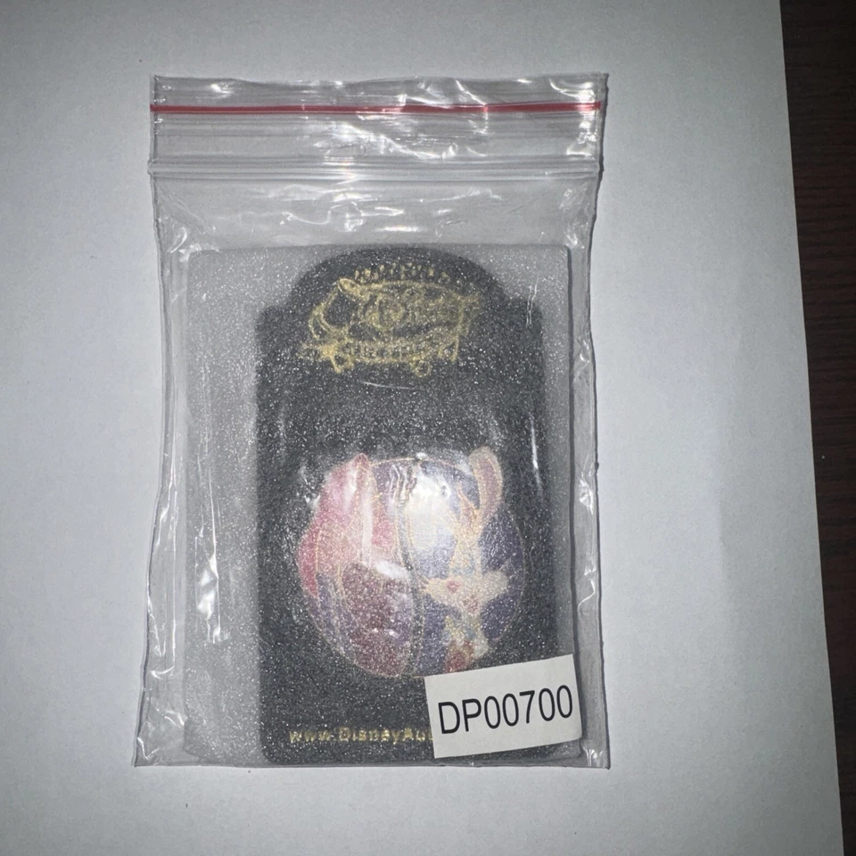 Disney Auctions Roger and Jessica Friendship 2 Pin Set LE Pin # 34439 Mint - Image 3 of 4