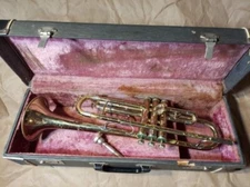 King Cleveland Superior Trumpet, USA, with case & MP, Good Condition
