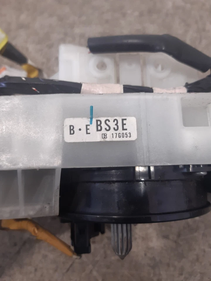 Limpiaparabrisas Mazda 2005 3 tallos indicadores BS3E-17G053 Foto 3 de 3