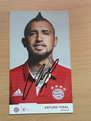 Arturo Vidal FC Bayern München Autogrammkarte original signiert #37681 Arturo Vidal FC Bayern München Autogrammkarte original signiert #37681