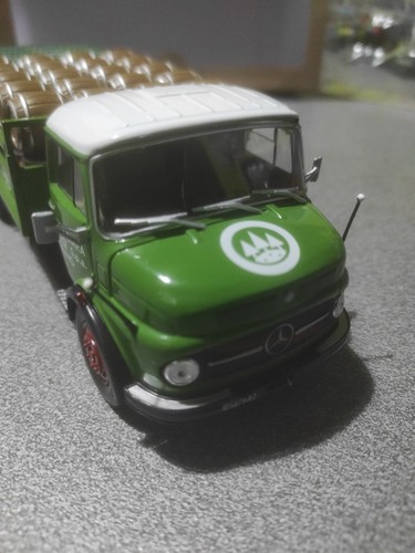 Camion d'epoca scala 1/43 - Foto 7 di 8