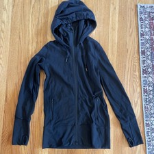 Lululemon Long Black Soft Jacket Womens 6 Black Hooded Full Zip Thumbholes