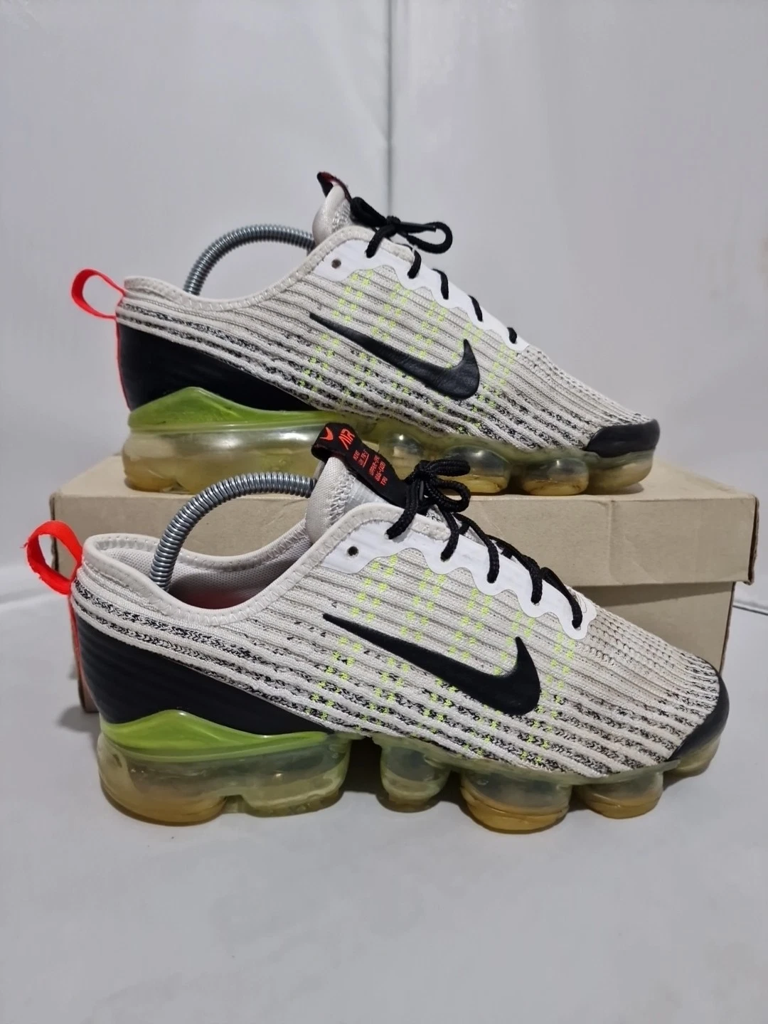 Nike Air Vapormax taglia 4 5 UK Flyknit 3 scarpe da ginnastica unisex US 5 EUR 37 5 BQ5238 100