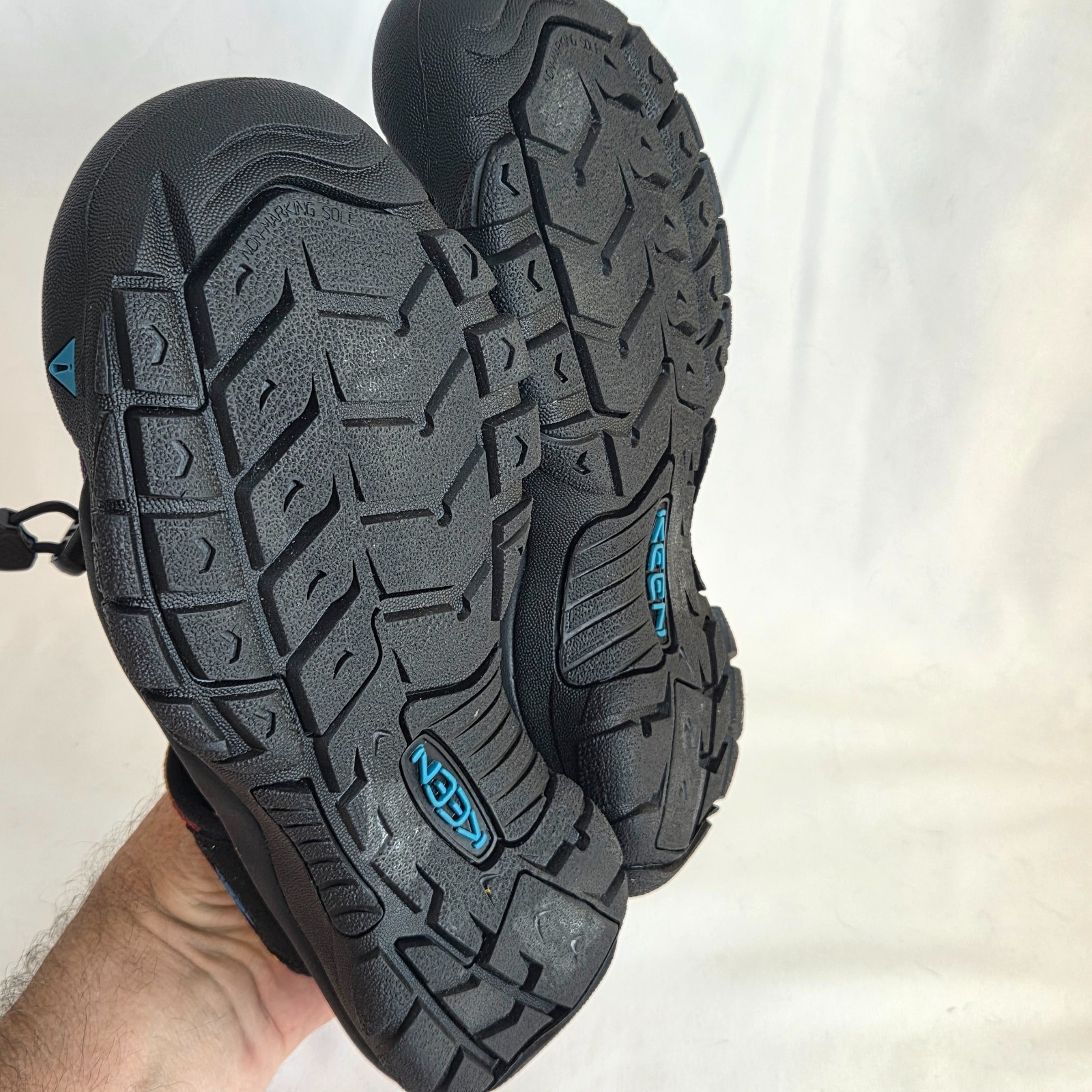 Sandali da donna KEEN Newport H2 6 5 US arcobaleno tie dye sport acquatici escursionismo NUOVI