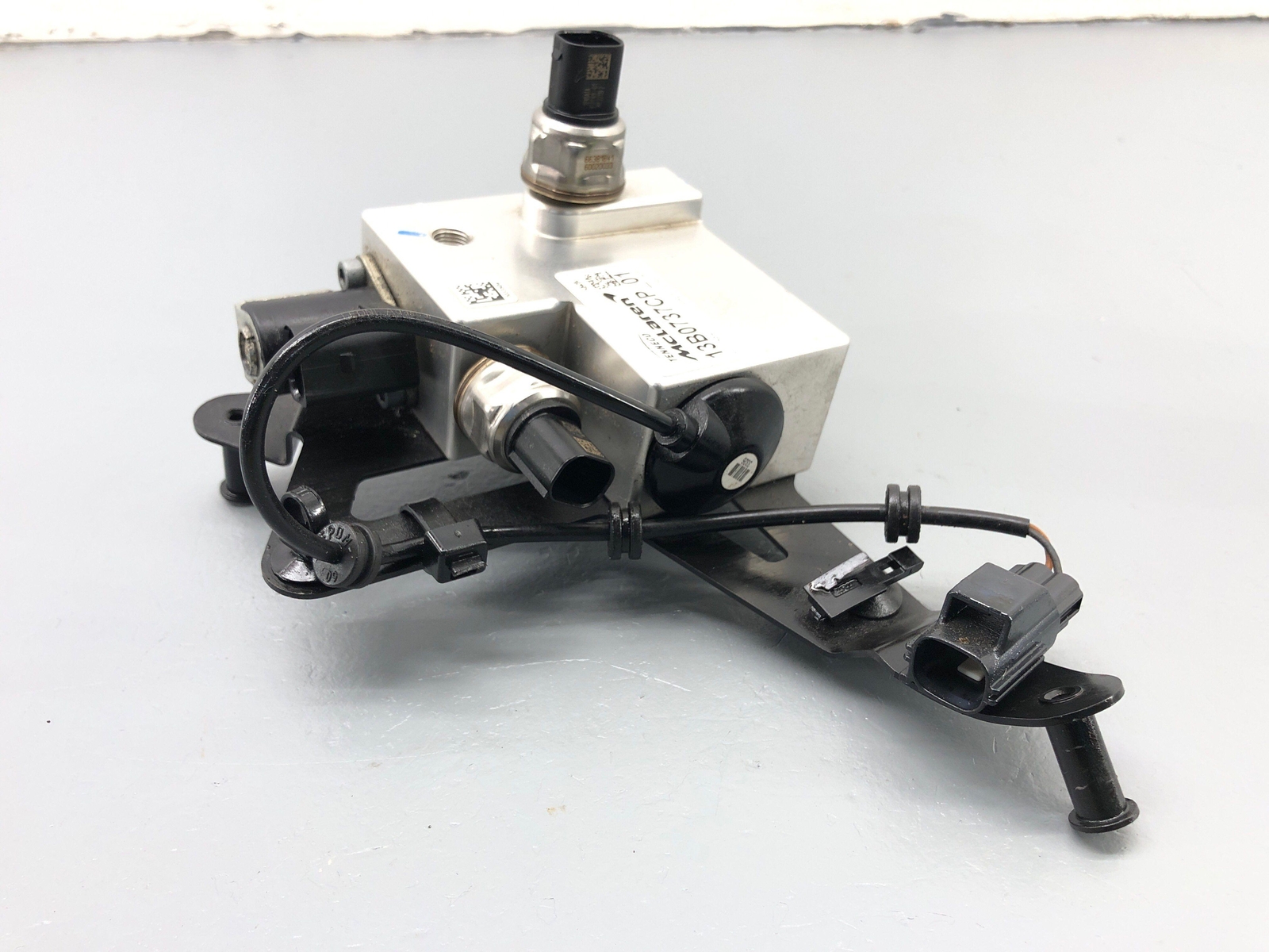 2020-2023 MCLAREN GT DRIVING SUSPENSION PUMP VALVE MODULE 13B0737CP OEM 2021