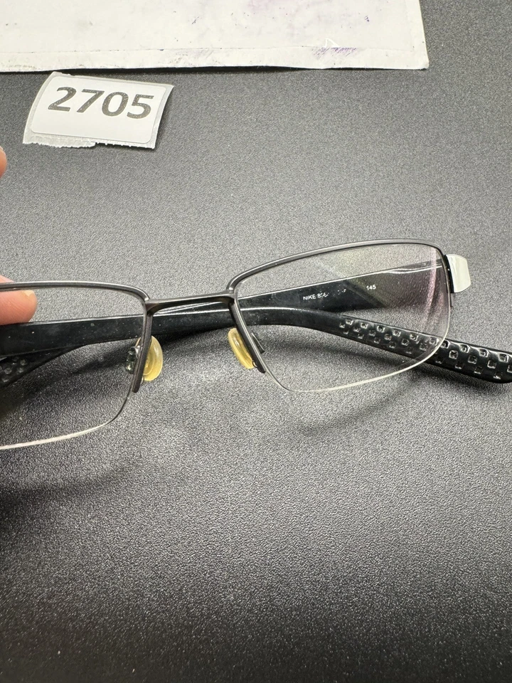 Marco de gafas NIKE 8064 negro/blanco medio sin montura 52-16-145 Foto 4 de 4