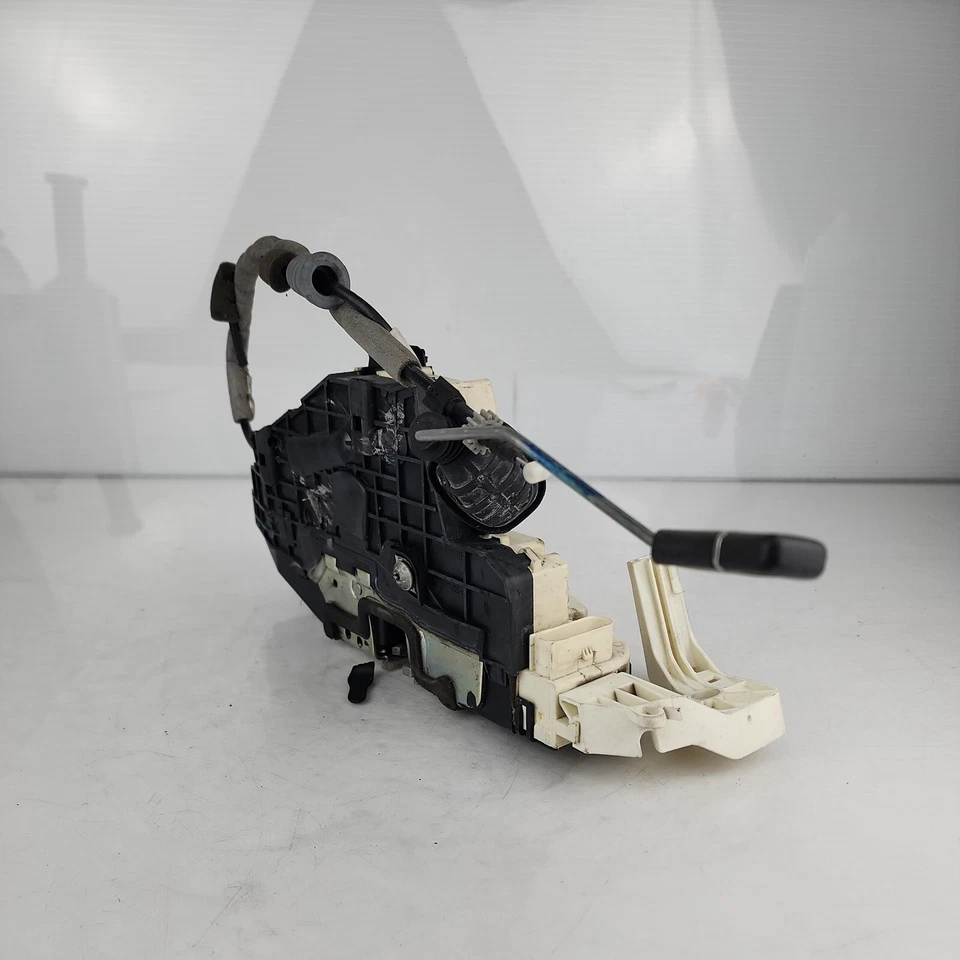 Actuador de pestillo de cerradura de puerta delantera derecha Mercedes W216 S550 2007-2014 sin llave OEM Foto 4 de 4