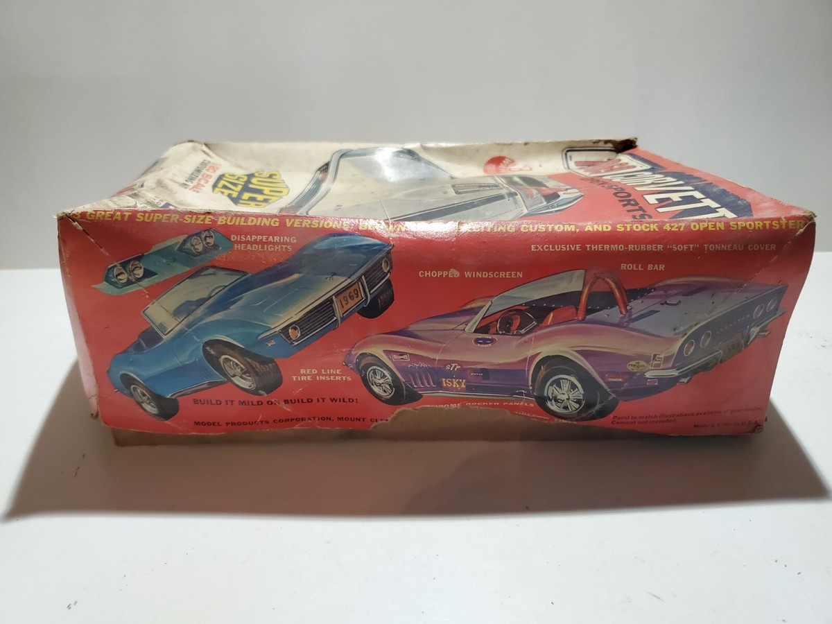 Vintage MPC 1969 Chevy Corvette Open Sportster 1:20 Scale Plastic