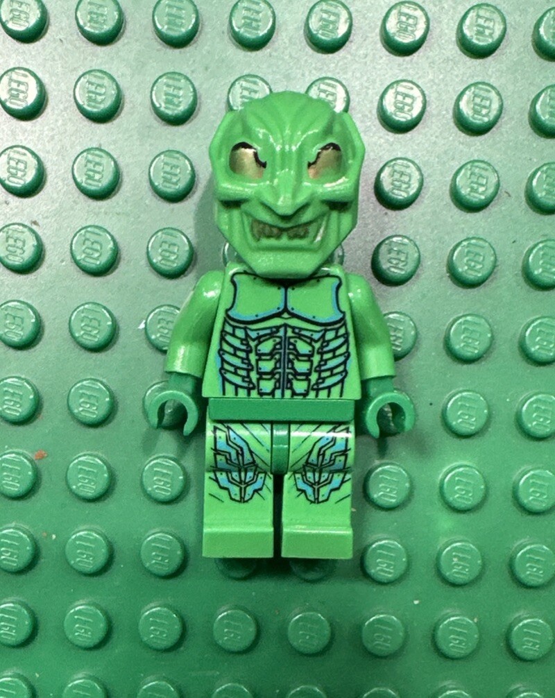 LEGO minifigure Green Goblin w Gold Eyes spd006 Spider-Man 1