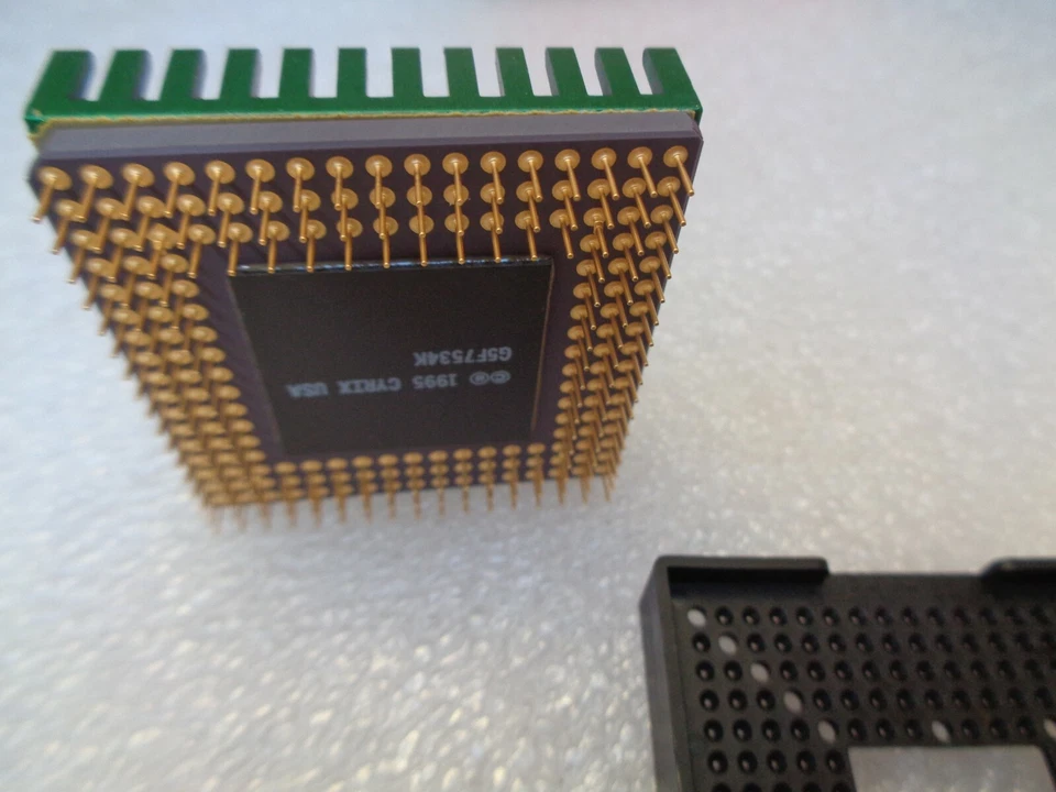CYRIX 5x86-GP100 CPU 486 Socket 3 Processor iDX4WB pinout, 168 pins 5X86C - Image 3 of 4
