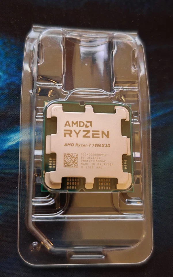 CPU AMD Ryzen 7 7800X3D (5 GHz, 8 Core, Socket AM5) - Immagine 2 di 4