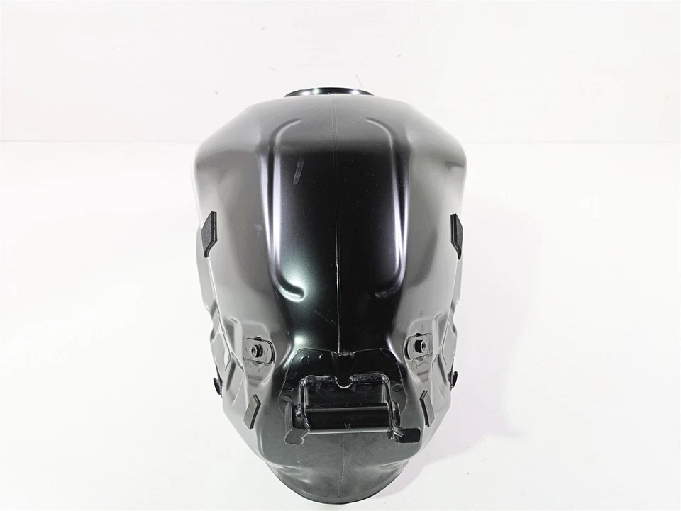 Tanque de gasolina Triumph Street Triple 765 R 2024 - sin abolladuras - leer T2407560 Foto 4 de 4