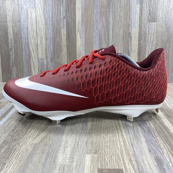 nike ultrafly baseball cleats