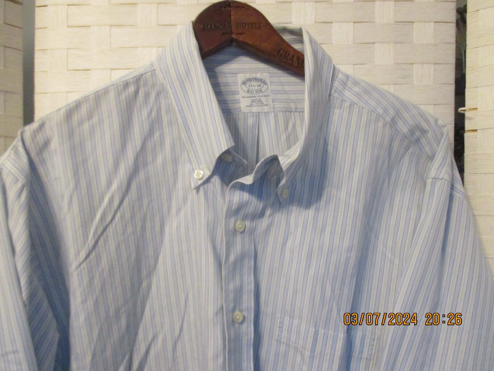 Picture 1 of 5