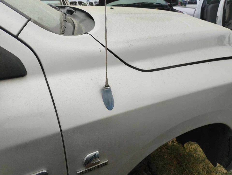 10-18 RAM 3500 Passenger RH Bright Silver-PS2 Fender Foto 4 de 4