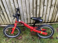 Frog Tadpole balance bike. Red. Collection only